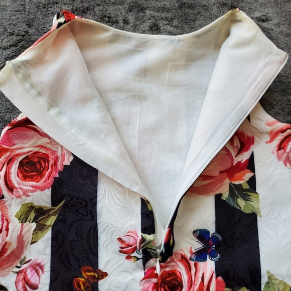 CUSTOM MADE ELGANT DRESS ROSES, BUTTERFLIES AND STRIPES 6-8T - Picture 7 of 10